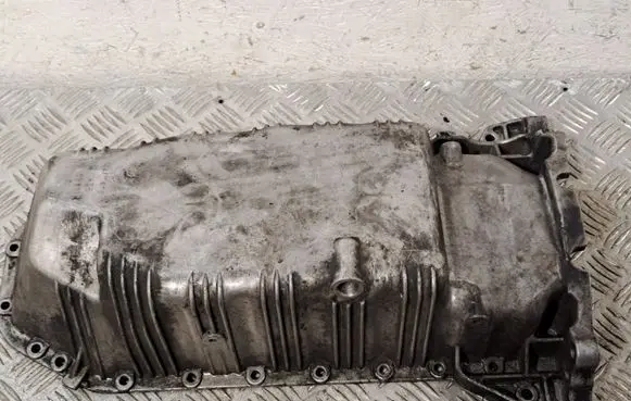 Oil sump