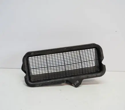 Volkswagen PASSAT B8 Other engine bay part 5Q0815479