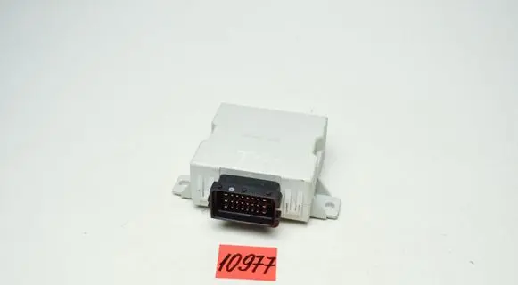 Toyota Avensis T250 Window wiper relay 150696