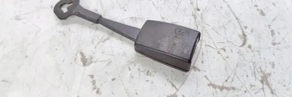 Audi A6 S6 C6 4F Front seatbelt buckle 8E0857755C