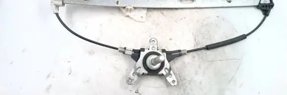 Rear door manual window regulator