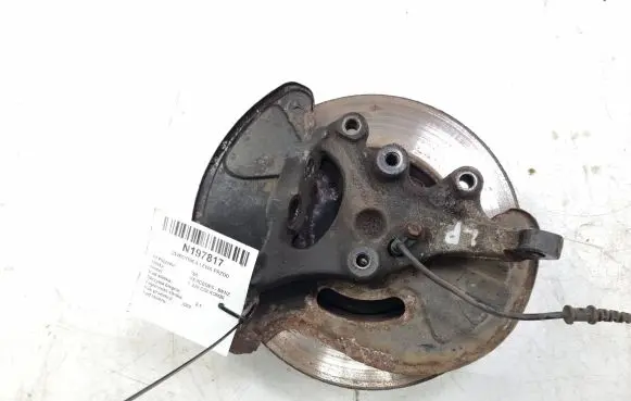 Mercedes-Benz S W220 Front wheel hub spindle knuckle