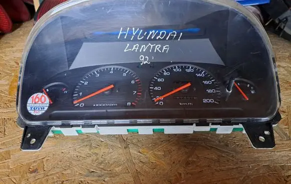 Hyundai Lantra I Speedometer (instrument cluster) 71110550 J13 J1371110550