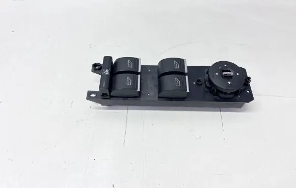 Ford Kuga II Electric window control switch AM5T14A132AB