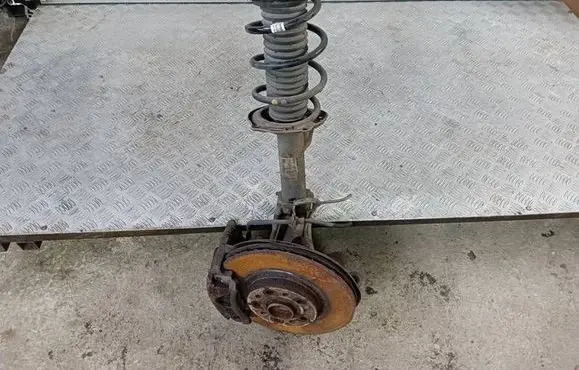 Volkswagen PASSAT B8 Front wheel hub spindle knuckle 5Q0407257C