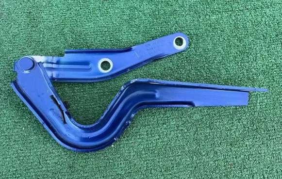 Volkswagen ID.4 Engine bonnet/hood hinges 11A823301