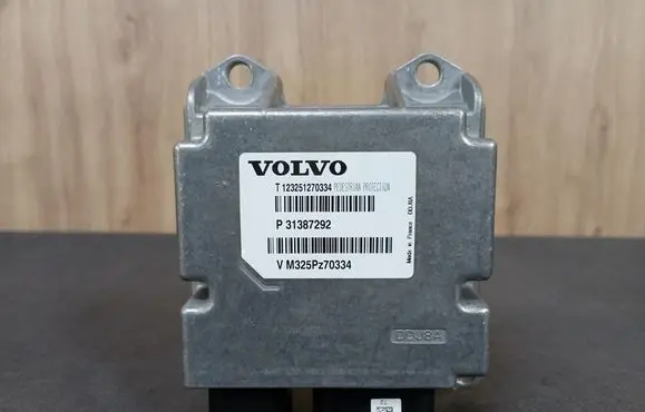 Volvo V40 Cross country Airbag control unit/module P31387292