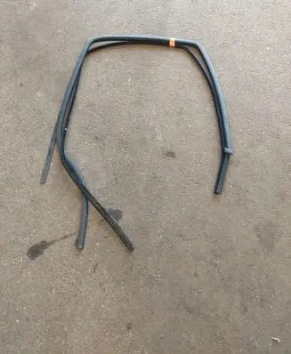 Mercedes-Benz Sprinter W906 Rubber seal front coupe door Z010Q005