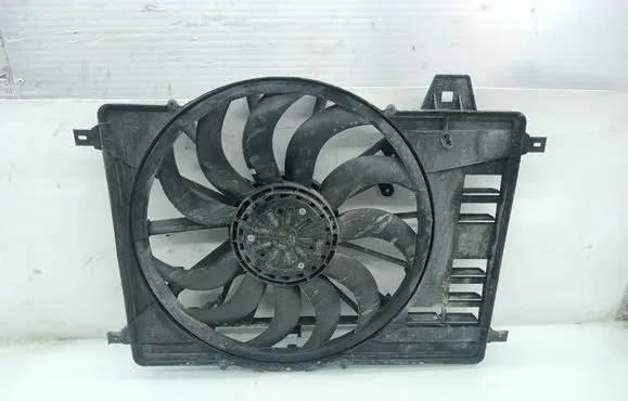 Land Rover Discovery Sport Electric radiator cooling fan GJ328C607BB 500072907