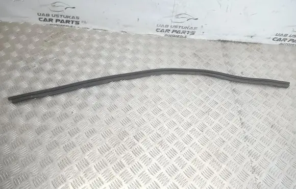 Volkswagen Golf II Engine compartment rubber 