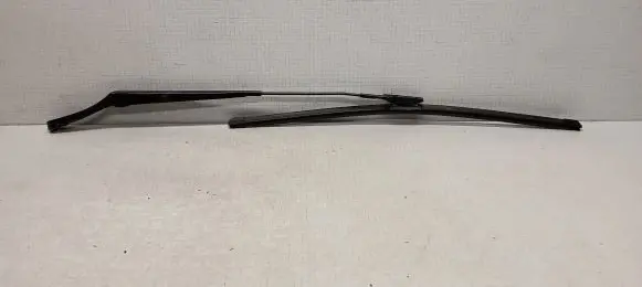 Volkswagen Caddy Windshield/front glass wiper blade 2K2955410B