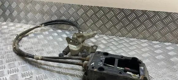 Subaru Forester SJ Gear shift cable linkage