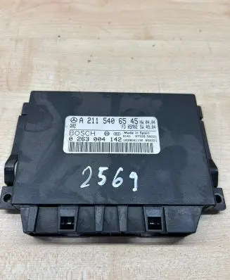 Mercedes-Benz E W211 Parking PDC control unit/module A2115406545