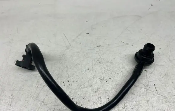 Opel Vivaro Vacuum line/pipe/hose 8200411737