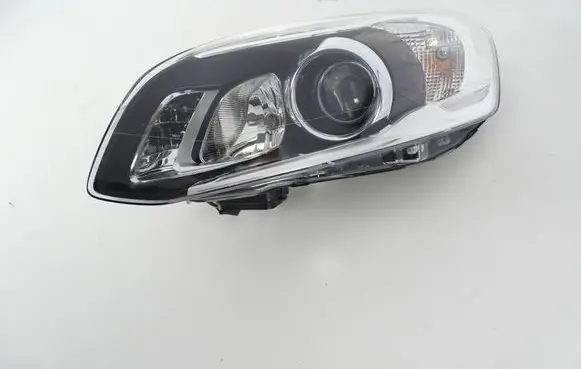 Volvo XC60 Headlight/headlamp 31420257