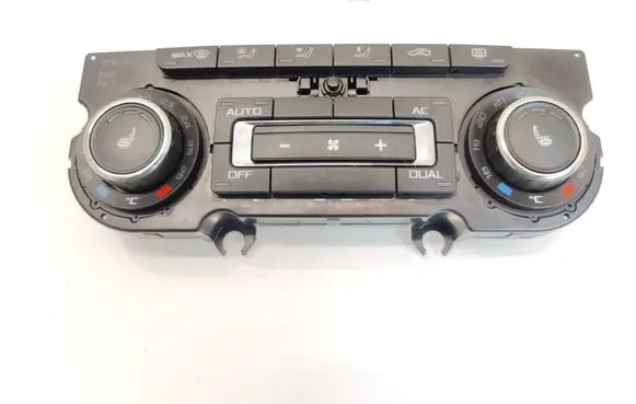 Skoda Octavia Mk2 (1Z) Climate control unit 3T0907044AC 5HB00974921 SW0203