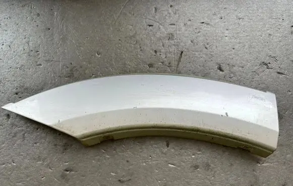 Mitsubishi Pajero Fender trim (molding) MR508214 MR478750