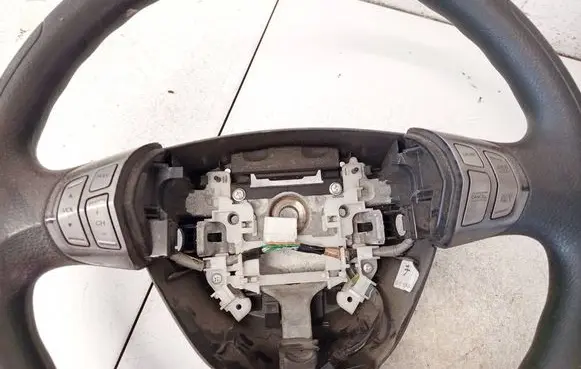 Honda FR-V Steering wheel buttons/switches 