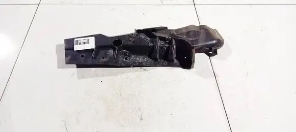 Ford C-MAX I Front bumper mounting bracket 3m51r02476a 3m51-r02476-a