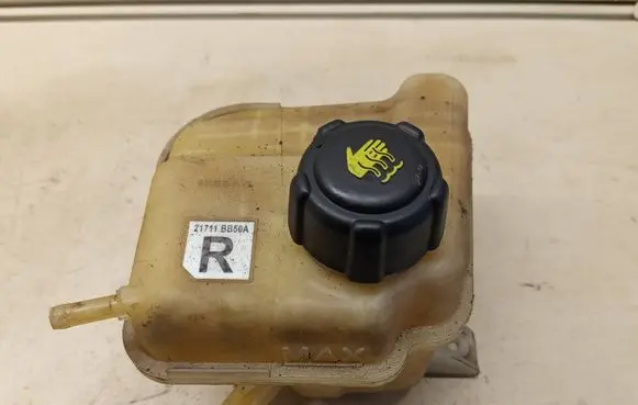 Nissan Qashqai+2 Coolant expansion tank/reservoir 21711BB50A