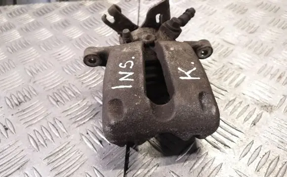 Opel Insignia A Rear brake caliper