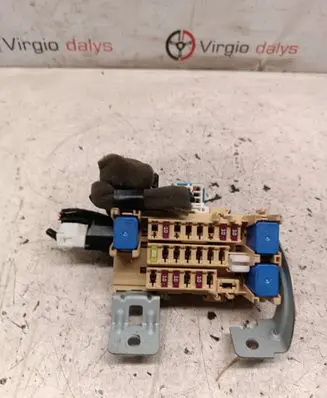 Nissan Pulsar Fuse module
