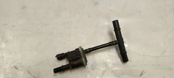 Ford Kuga III Vacuum valve HU5A9Y477AC