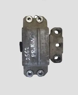 Volkswagen Golf V Engine mount bracket 1K0199555