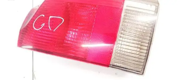 Volvo V70 Rear/tail lights 9154498