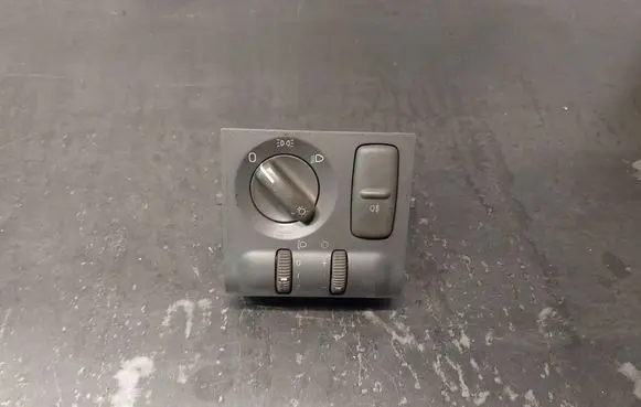 Volvo S40, V40 Light switch 30818135 30818136 30818137