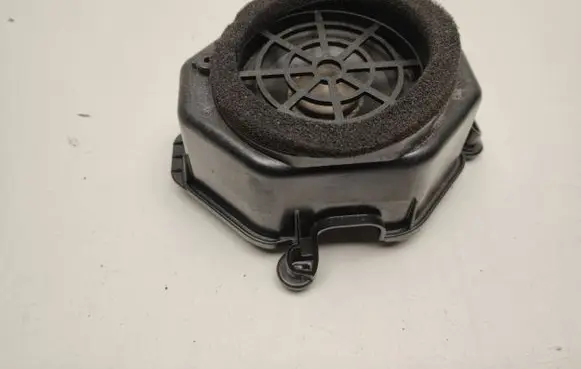 Mercedes-Benz E C207 W207 Panel speaker A2048205802
