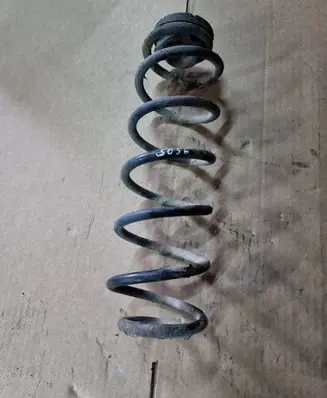 Volkswagen Golf IV Rear coil spring NOCODE