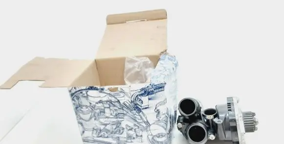Volkswagen PASSAT B8 Water pump 06H121026DS