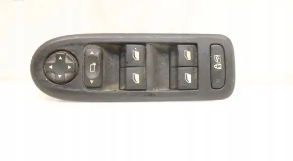 Peugeot 508 Electric window control switch