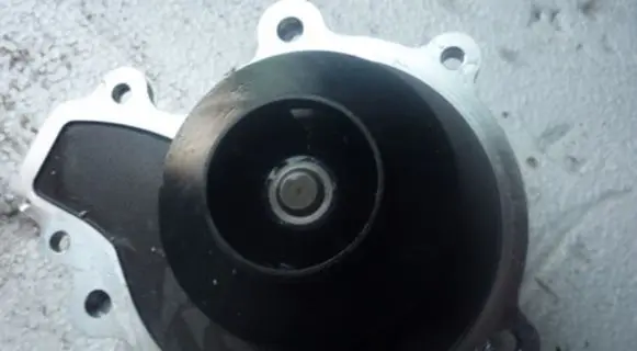Chevrolet Captiva Water pump