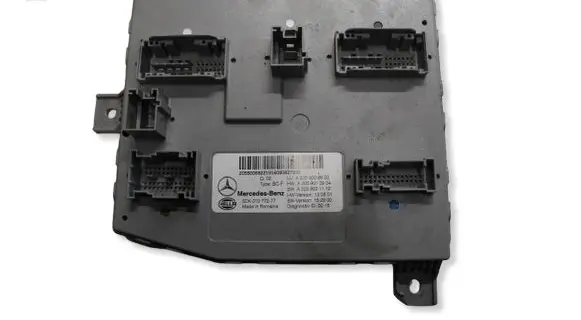 Mercedes-Benz C W205 Central body control module A2059006822