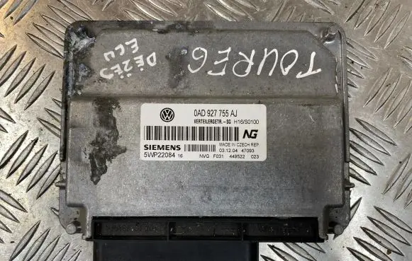 Volkswagen Touareg I Gearbox control unit/module 0AD927755AJ H16S0100 5WP22084