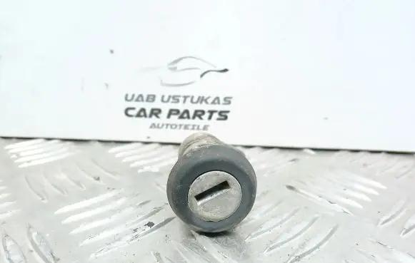 Peugeot Boxer Front door lock 