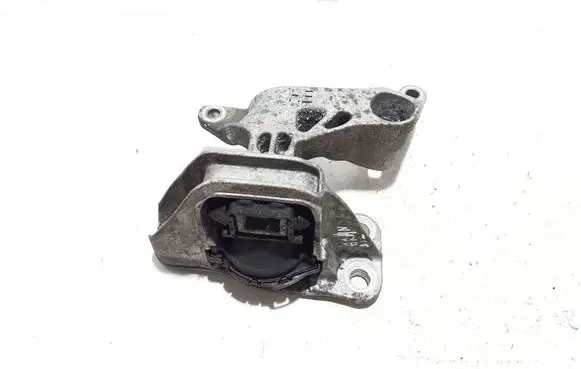 Engine mount bracket