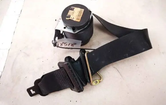 Ford Focus C-MAX Middle seatbelt (rear) 3m51r611b68be