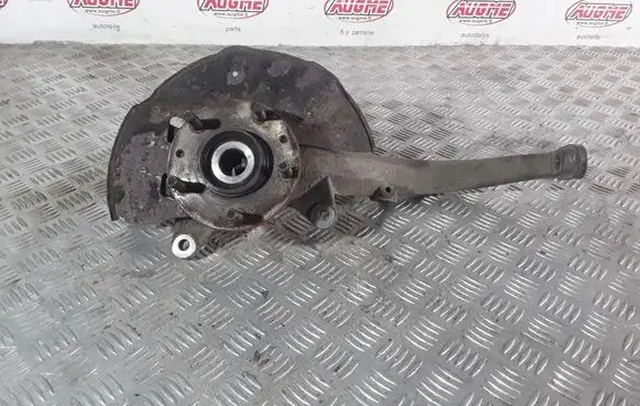 Front wheel hub spindle knuckle