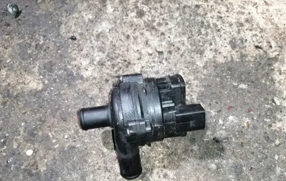 Mercedes-Benz ML W164 Electric auxiliary coolant/water pump A2118350364 0392023000