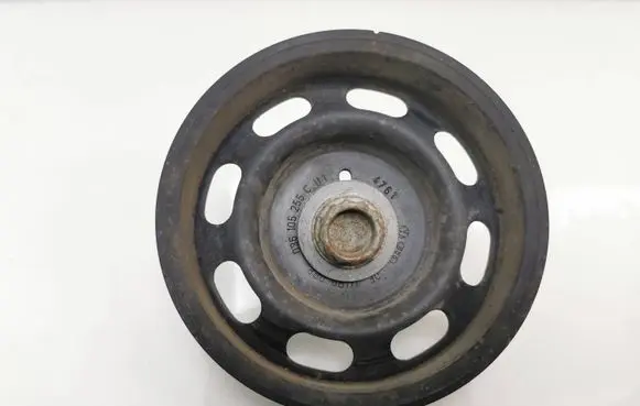 Volkswagen Golf V Crankshaft pulley 036105255C