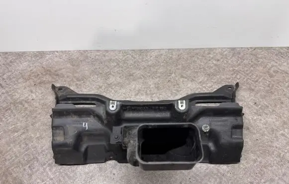 BMW i3 Intercooler air guide/duct channel 7294627 19183210
