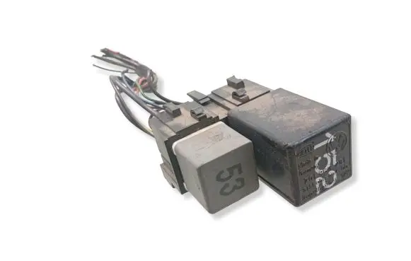 Volkswagen Multivan T4 Other relay 701963281