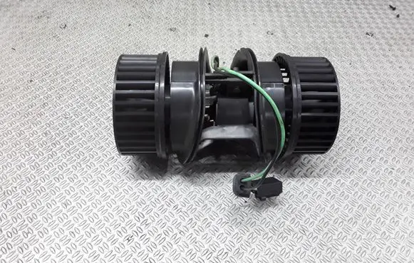Chrysler Pacifica Heater fan/blower 790836L