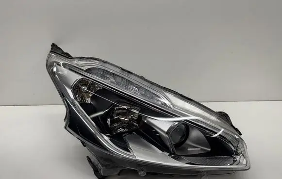 Peugeot Partner Headlight/headlamp 9822690180