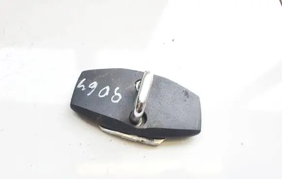 BMW X5 E53 Front door lock loop/hook striker 10801