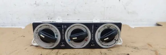 Ford Mondeo Mk III Climate control unit 1S7H19980AE WTVA05866 CD132MA