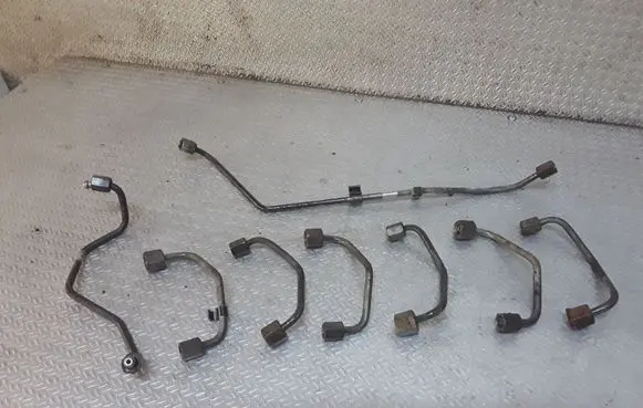 Audi A6 S6 C6 4F Fuel injector supply line/pipe 